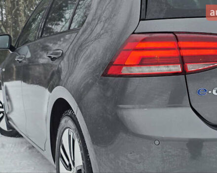 Серый Фольксваген e-Golf, объемом двигателя 0 л и пробегом 159 тыс. км за 12499 $, фото 13 на Automoto.ua
