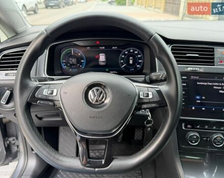 Сірий Фольксваген e-Golf, об'ємом двигуна 0 л та пробігом 156 тис. км за 11950 $, фото 12 на Automoto.ua