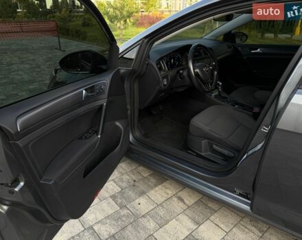 Серый Фольксваген e-Golf, объемом двигателя 0 л и пробегом 151 тыс. км за 13900 $, фото 36 на Automoto.ua
