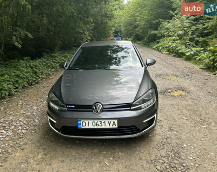 Серый Фольксваген e-Golf, объемом двигателя 0 л и пробегом 250 тыс. км за 12100 $, фото 12 на Automoto.ua