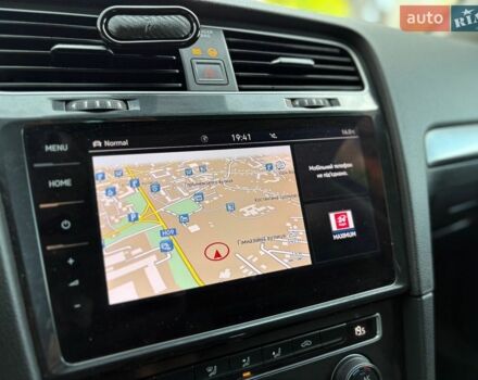 Серый Фольксваген e-Golf, объемом двигателя 0 л и пробегом 117 тыс. км за 12300 $, фото 31 на Automoto.ua