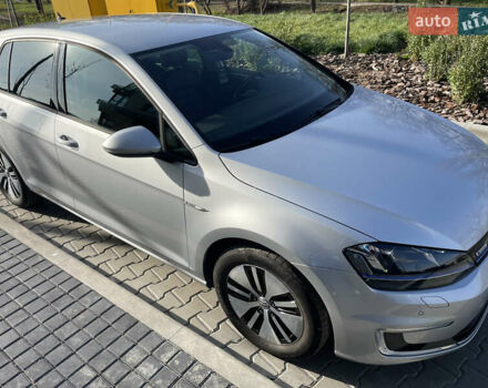 Серый Фольксваген e-Golf, объемом двигателя 0 л и пробегом 76 тыс. км за 9300 $, фото 27 на Automoto.ua
