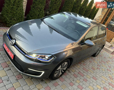 Серый Фольксваген e-Golf, объемом двигателя 0 л и пробегом 149 тыс. км за 12999 $, фото 78 на Automoto.ua