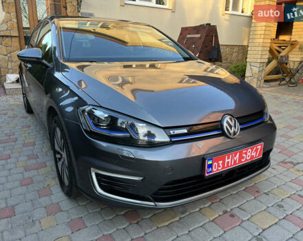 Серый Фольксваген e-Golf, объемом двигателя 0 л и пробегом 149 тыс. км за 12999 $, фото 4 на Automoto.ua