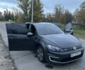 Серый Фольксваген e-Golf, объемом двигателя 0 л и пробегом 92 тыс. км за 12300 $, фото 38 на Automoto.ua