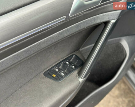 Сірий Фольксваген e-Golf, об'ємом двигуна 0 л та пробігом 200 тис. км за 11777 $, фото 14 на Automoto.ua