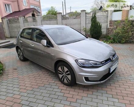 Серый Фольксваген e-Golf, объемом двигателя 0 л и пробегом 33 тыс. км за 17000 $, фото 59 на Automoto.ua