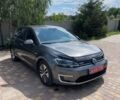 Серый Фольксваген e-Golf, объемом двигателя 0 л и пробегом 147 тыс. км за 12700 $, фото 1 на Automoto.ua