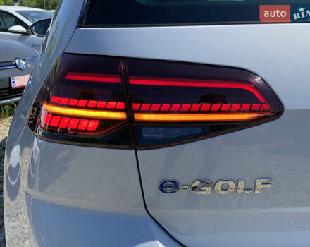 Серый Фольксваген e-Golf, объемом двигателя 0 л и пробегом 130 тыс. км за 13800 $, фото 8 на Automoto.ua