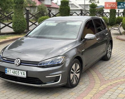 Серый Фольксваген e-Golf, объемом двигателя 0 л и пробегом 75 тыс. км за 12650 $, фото 1 на Automoto.ua
