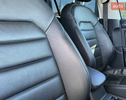 Серый Фольксваген e-Golf, объемом двигателя 0 л и пробегом 100 тыс. км за 14700 $, фото 24 на Automoto.ua