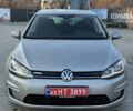 Серый Фольксваген e-Golf, объемом двигателя 0 л и пробегом 94 тыс. км за 12200 $, фото 1 на Automoto.ua