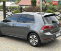 Серый Фольксваген e-Golf, объемом двигателя 0 л и пробегом 75 тыс. км за 12650 $, фото 3 на Automoto.ua