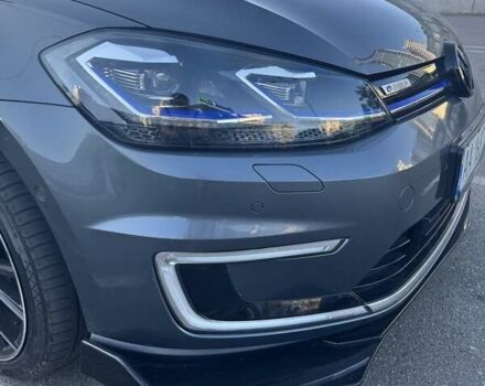 Серый Фольксваген e-Golf, объемом двигателя 0 л и пробегом 92 тыс. км за 19100 $, фото 13 на Automoto.ua