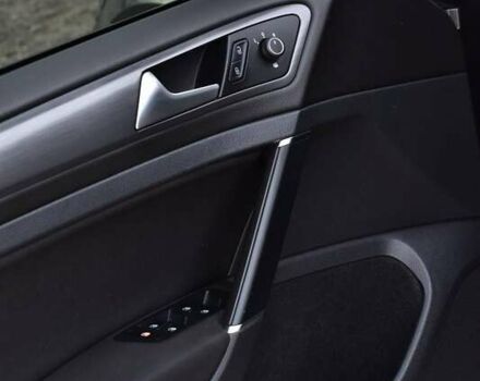 Серый Фольксваген e-Golf, объемом двигателя 0 л и пробегом 141 тыс. км за 13200 $, фото 12 на Automoto.ua