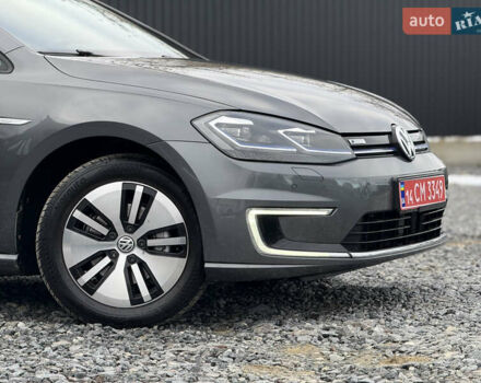 Серый Фольксваген e-Golf, объемом двигателя 0 л и пробегом 100 тыс. км за 13900 $, фото 7 на Automoto.ua
