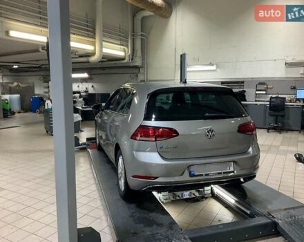 Серый Фольксваген e-Golf, объемом двигателя 0 л и пробегом 113 тыс. км за 14400 $, фото 7 на Automoto.ua