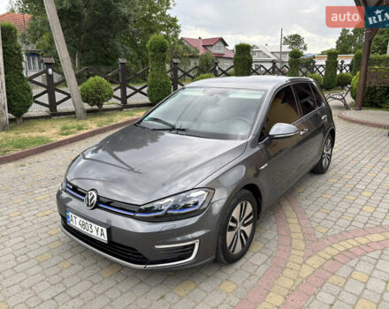 Серый Фольксваген e-Golf, объемом двигателя 0 л и пробегом 75 тыс. км за 12650 $, фото 41 на Automoto.ua