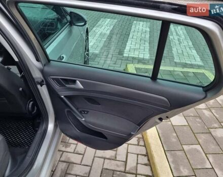 Серый Фольксваген e-Golf, объемом двигателя 0 л и пробегом 95 тыс. км за 12450 $, фото 47 на Automoto.ua