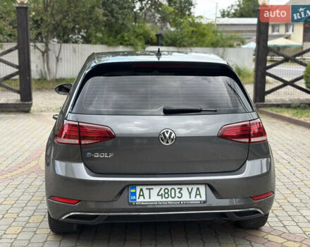 Серый Фольксваген e-Golf, объемом двигателя 0 л и пробегом 75 тыс. км за 12650 $, фото 5 на Automoto.ua