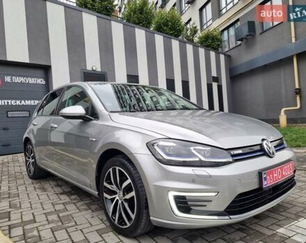 Серый Фольксваген e-Golf, объемом двигателя 0 л и пробегом 95 тыс. км за 12450 $, фото 20 на Automoto.ua