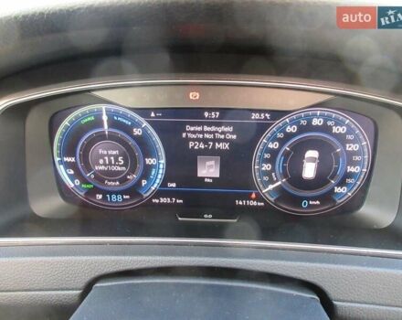 Серый Фольксваген e-Golf, объемом двигателя 0 л и пробегом 141 тыс. км за 13399 $, фото 7 на Automoto.ua