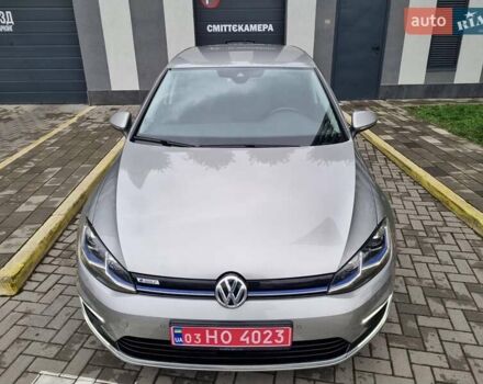 Серый Фольксваген e-Golf, объемом двигателя 0 л и пробегом 95 тыс. км за 12450 $, фото 12 на Automoto.ua