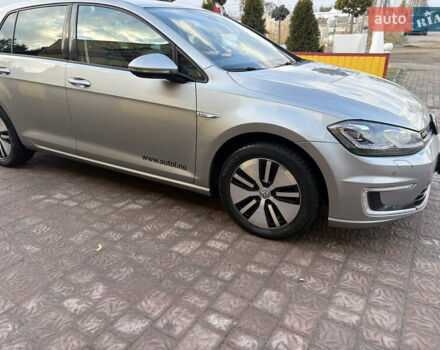 Серый Фольксваген e-Golf, объемом двигателя 0 л и пробегом 148 тыс. км за 12250 $, фото 2 на Automoto.ua