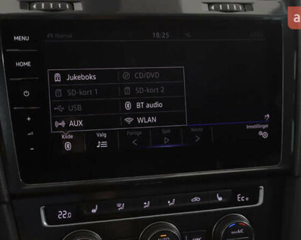 Серый Фольксваген e-Golf, объемом двигателя 0 л и пробегом 100 тыс. км за 10999 $, фото 16 на Automoto.ua