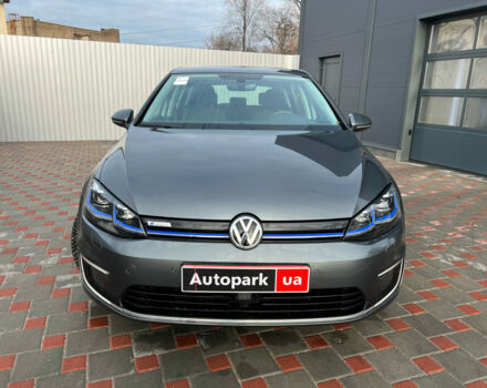 Серый Фольксваген e-Golf, объемом двигателя 0 л и пробегом 56 тыс. км за 18490 $, фото 7 на Automoto.ua