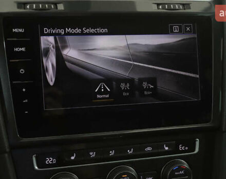 Серый Фольксваген e-Golf, объемом двигателя 0 л и пробегом 100 тыс. км за 10999 $, фото 25 на Automoto.ua