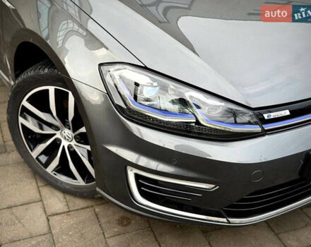 Сірий Фольксваген e-Golf, об'ємом двигуна 0 л та пробігом 115 тис. км за 12999 $, фото 17 на Automoto.ua
