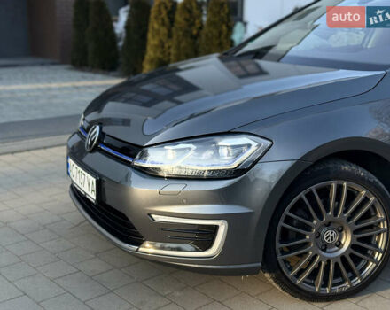 Сірий Фольксваген e-Golf, об'ємом двигуна 0 л та пробігом 112 тис. км за 15900 $, фото 4 на Automoto.ua