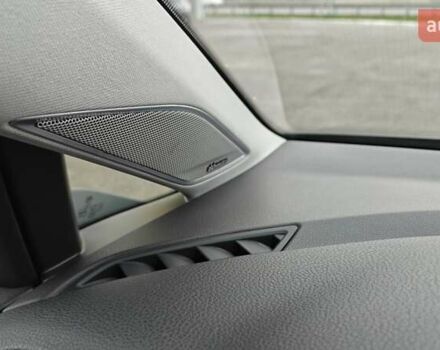 Серый Фольксваген e-Golf, объемом двигателя 0 л и пробегом 262 тыс. км за 13500 $, фото 10 на Automoto.ua