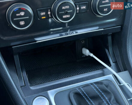 Сірий Фольксваген e-Golf, об'ємом двигуна 0 л та пробігом 112 тис. км за 15900 $, фото 84 на Automoto.ua