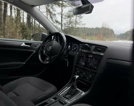 Серый Фольксваген e-Golf, объемом двигателя 0 л и пробегом 159 тыс. км за 12300 $, фото 27 на Automoto.ua