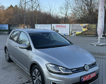 Серый Фольксваген e-Golf, объемом двигателя 0 л и пробегом 94 тыс. км за 12200 $, фото 3 на Automoto.ua