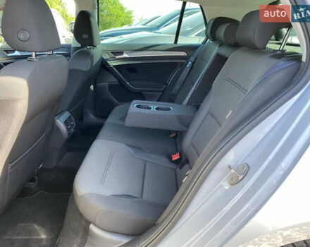 Серый Фольксваген e-Golf, объемом двигателя 0 л и пробегом 130 тыс. км за 13800 $, фото 54 на Automoto.ua