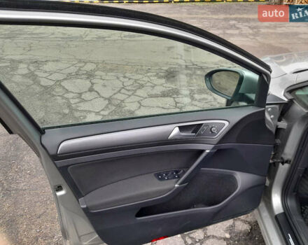 Сірий Фольксваген e-Golf, об'ємом двигуна 0 л та пробігом 109 тис. км за 13000 $, фото 8 на Automoto.ua
