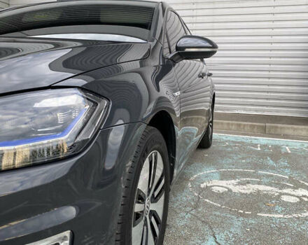 Серый Фольксваген e-Golf, объемом двигателя 0 л и пробегом 60 тыс. км за 16500 $, фото 23 на Automoto.ua
