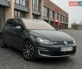 Серый Фольксваген e-Golf, объемом двигателя 0 л и пробегом 98 тыс. км за 14250 $, фото 1 на Automoto.ua