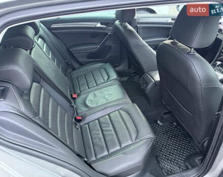 Серый Фольксваген e-Golf, объемом двигателя 0 л и пробегом 129 тыс. км за 12300 $, фото 52 на Automoto.ua