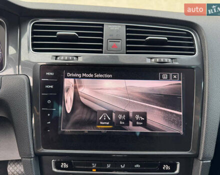 Сірий Фольксваген e-Golf, об'ємом двигуна 0 л та пробігом 115 тис. км за 12999 $, фото 64 на Automoto.ua