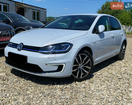 Серый Фольксваген e-Golf, объемом двигателя 0 л и пробегом 130 тыс. км за 13800 $, фото 84 на Automoto.ua