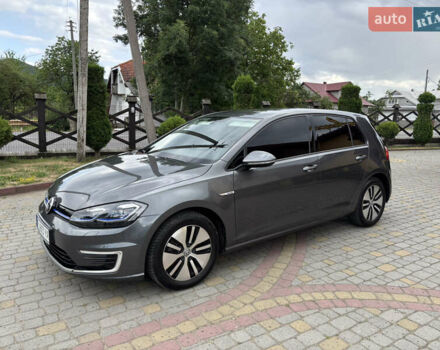 Серый Фольксваген e-Golf, объемом двигателя 0 л и пробегом 75 тыс. км за 12650 $, фото 40 на Automoto.ua