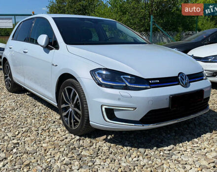 Серый Фольксваген e-Golf, объемом двигателя 0 л и пробегом 130 тыс. км за 13800 $, фото 95 на Automoto.ua