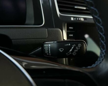 Серый Фольксваген e-Golf, объемом двигателя 0 л и пробегом 114 тыс. км за 15500 $, фото 18 на Automoto.ua