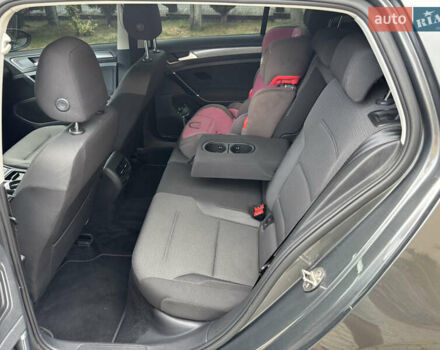 Серый Фольксваген e-Golf, объемом двигателя 0 л и пробегом 75 тыс. км за 12650 $, фото 16 на Automoto.ua