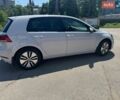 Серый Фольксваген e-Golf, объемом двигателя 0 л и пробегом 92 тыс. км за 14200 $, фото 3 на Automoto.ua