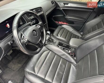 Серый Фольксваген e-Golf, объемом двигателя 0 л и пробегом 202 тыс. км за 13700 $, фото 9 на Automoto.ua